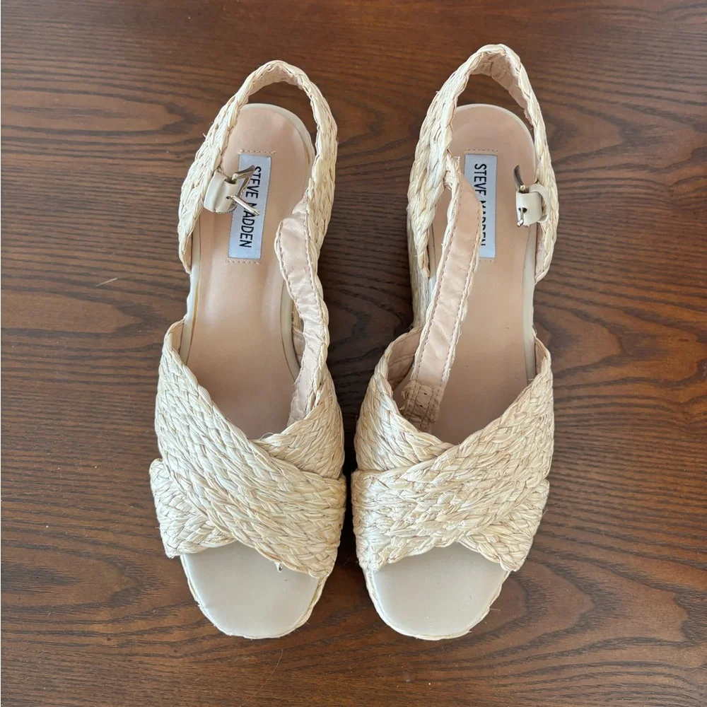Steve Madden Beige Woven Platform Sandals